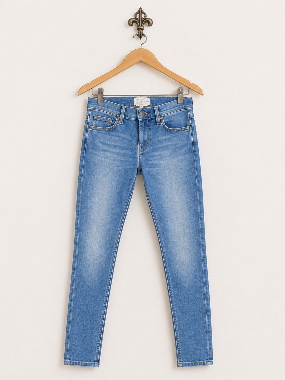current/elliott blue straight leg skinny jeans Stiletto Spectator 24